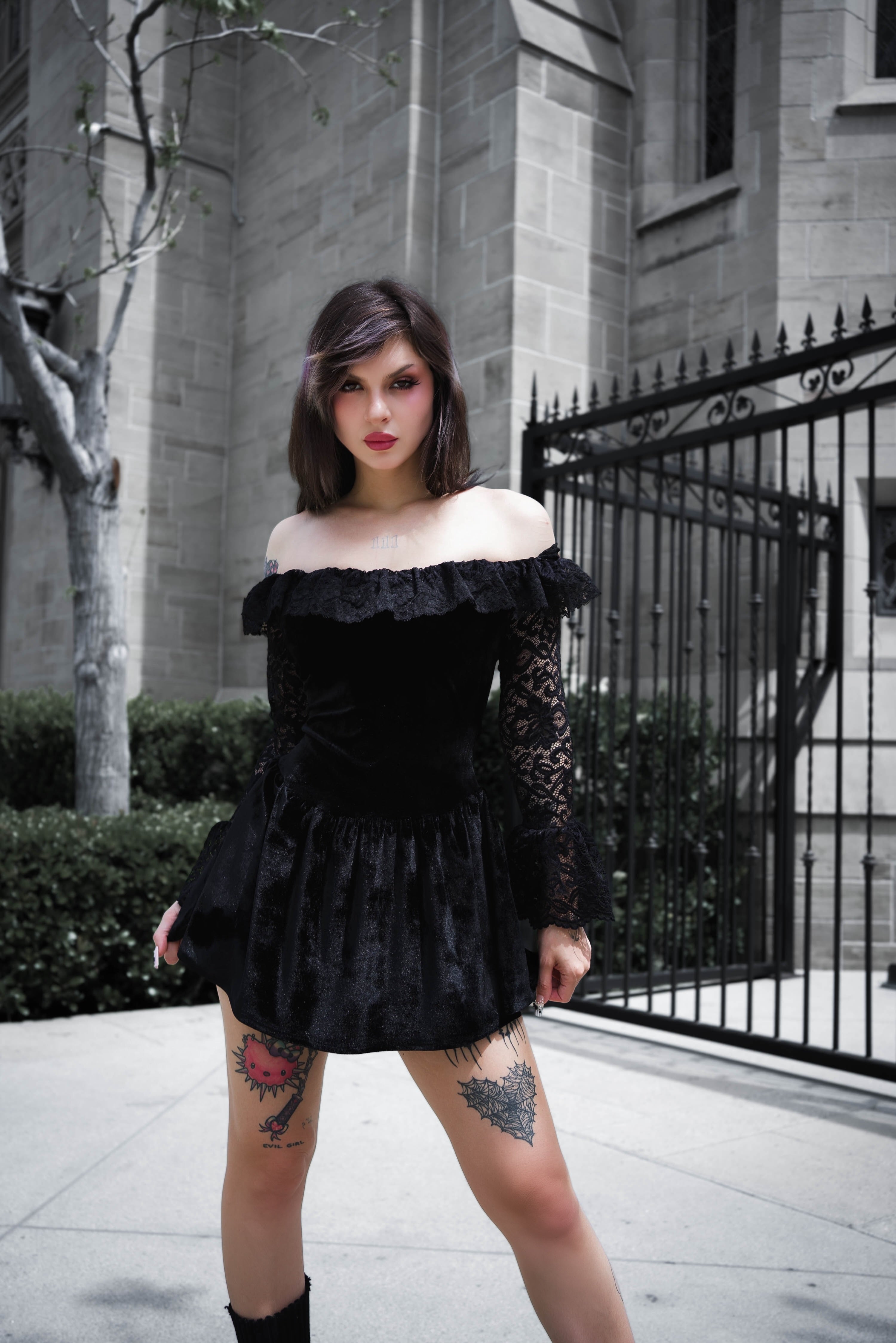 Black Widow Velvet Dress - Vera's Eyecandy Black Widow Velvet Dress - Vera's Eyecandy