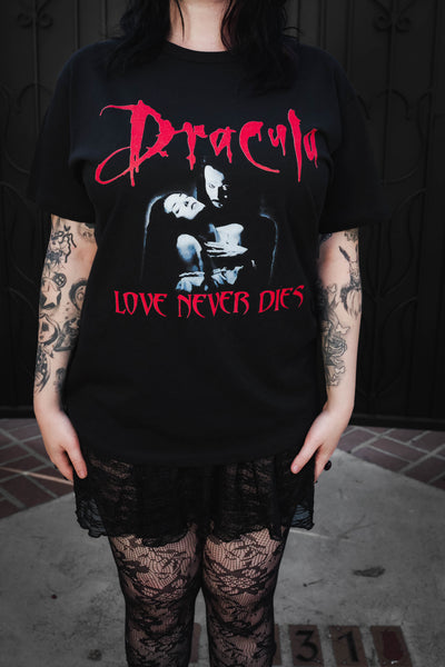 Dracula Women's Oversized T-Shirt