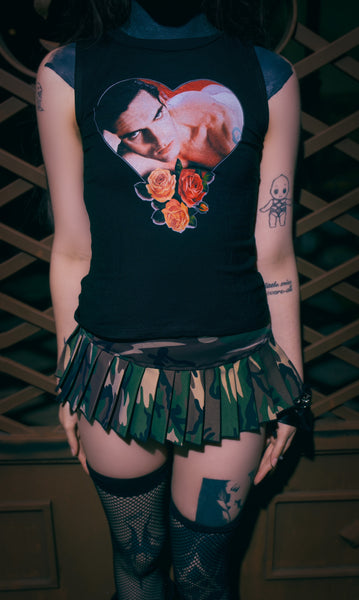 Peter  (Playgirl Roses) Tank