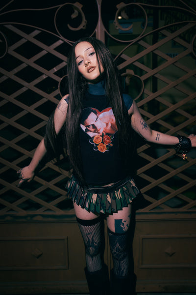 Peter  (Playgirl Roses) Tank