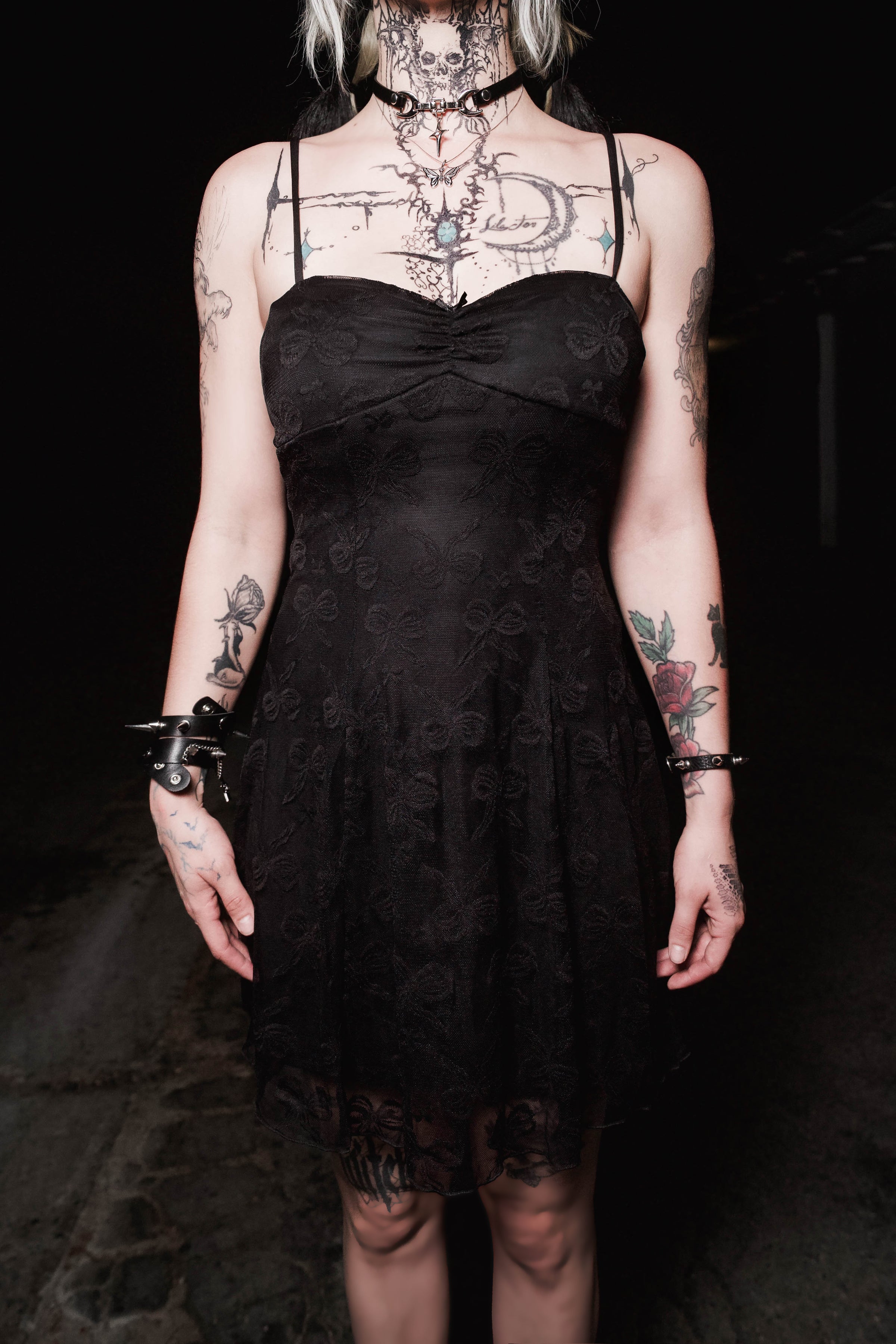 Ribbon Pattern Lace Mini Dress