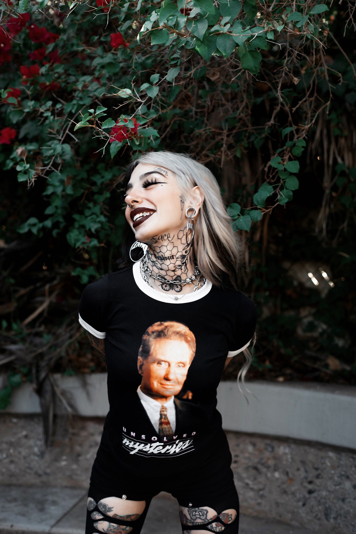 Unsolved Mysteries Ringer Tee